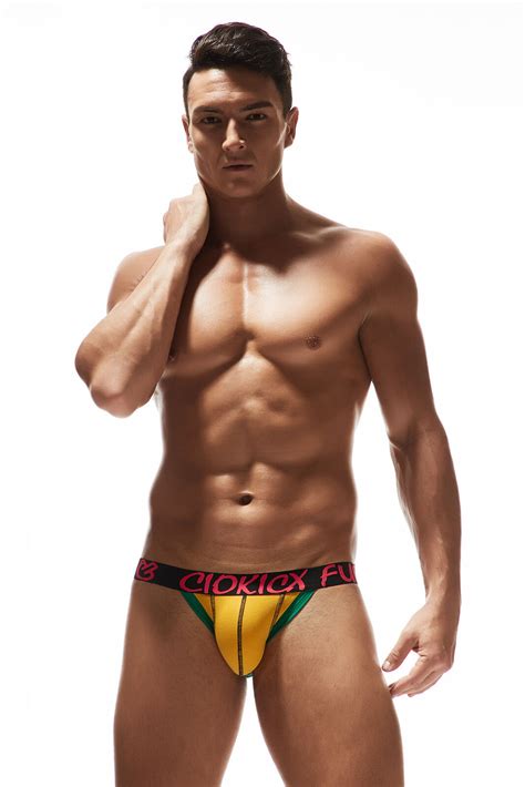 schwule in sexy unterwäsche